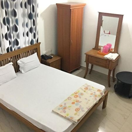 Sathya Inn Ґуруваюр Екстер'єр фото