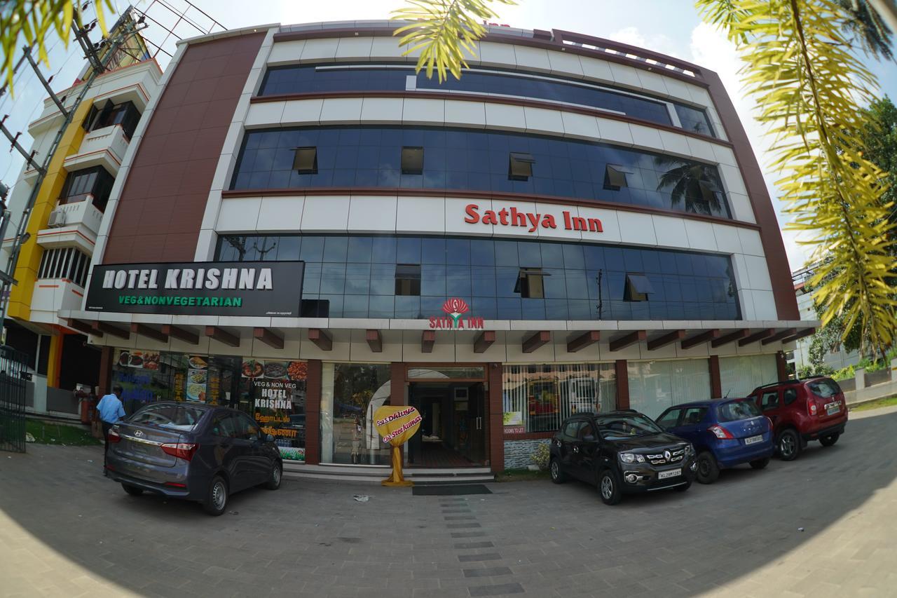 Sathya Inn Ґуруваюр Екстер'єр фото